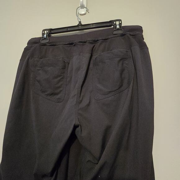Lululemon Dance Studio Cropped Pants Womens Sz 12 Black Workout Athleisure - Picture 7 of 13